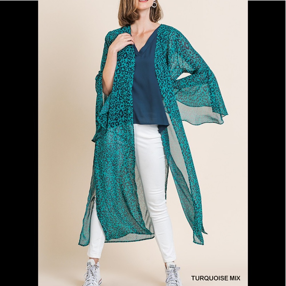 Umgee sheer animal print bell sleeve kimono NWT